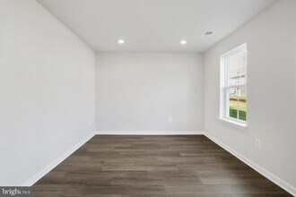 Building Photo - 129 Kinkade Ct