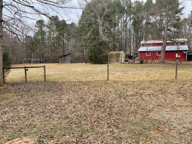 Building Photo - 425 Moon Meadow Ln