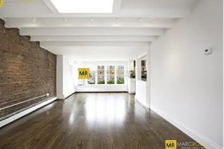 Primary Photo - 12 Aberdeen St