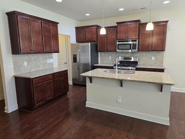Building Photo - 4014 Canterwood Dr