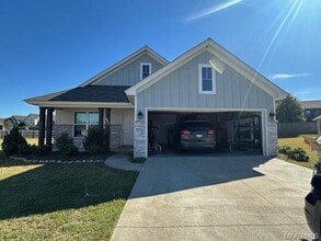 Building Photo - 507 Privet Ct