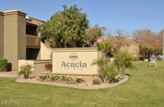 Building Photo - 8344 N 67th Ave