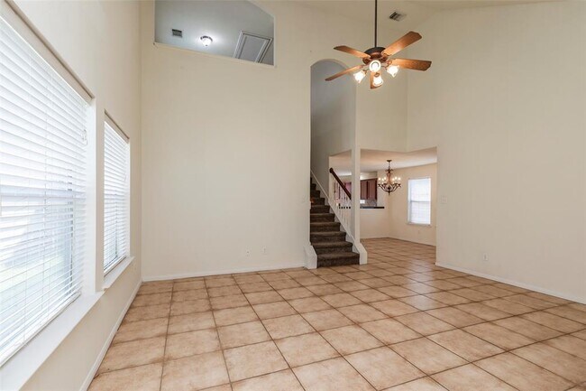Foto del edificio - 10814 Windfern Lakes St