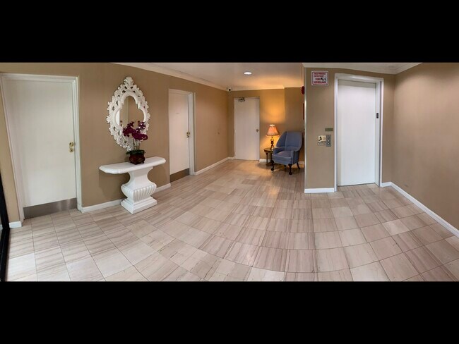 Lobby - 1850 Veteran Ave