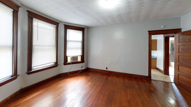 Building Photo - 229 Atkinson St