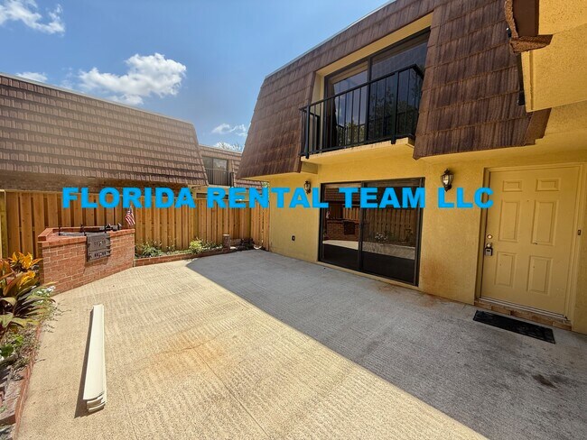 Foto del edificio - 5381 Elm Ct