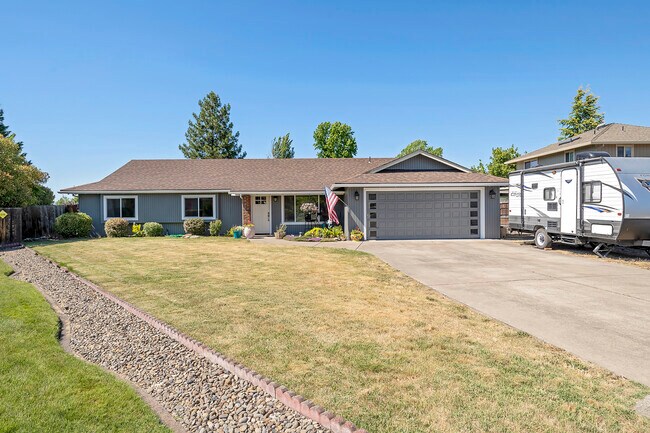 Foto del edificio - 2241 Gardendale Cir
