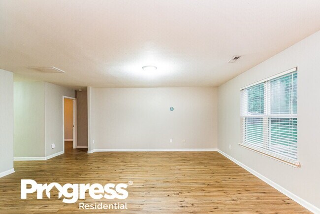 Building Photo - 1337 Lowenstein St