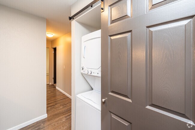 2 habitaciones, 1 ba&#241;o - 74 m&#178; - Lavander&#237;a - Tamarack Creek