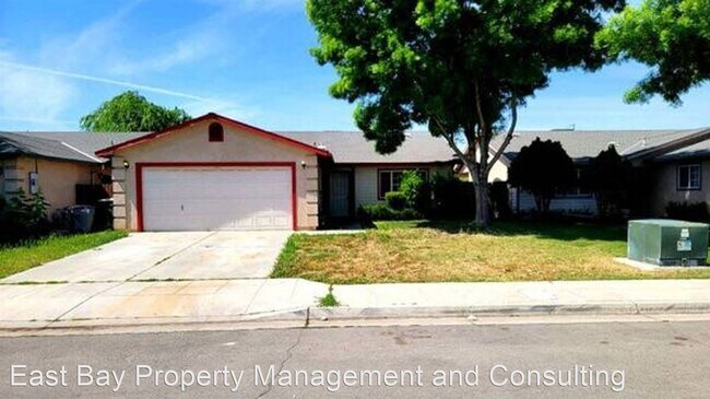 Building Photo - 4 br, 2 bath House - 2426 S Siega Ave.