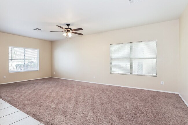 Building Photo - 2714 S Sailors Way