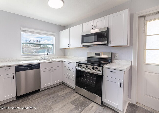 Foto del edificio - 3332 Elder St