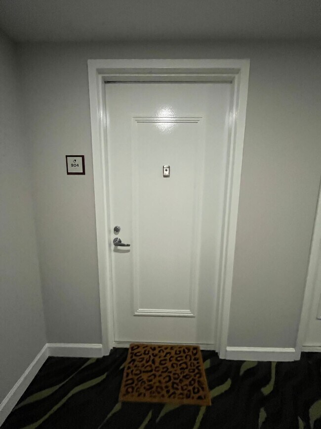 Foto del edificio - 9066 SW 73rd Ct