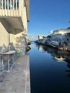 Foto del edificio - 75 Coral Dr