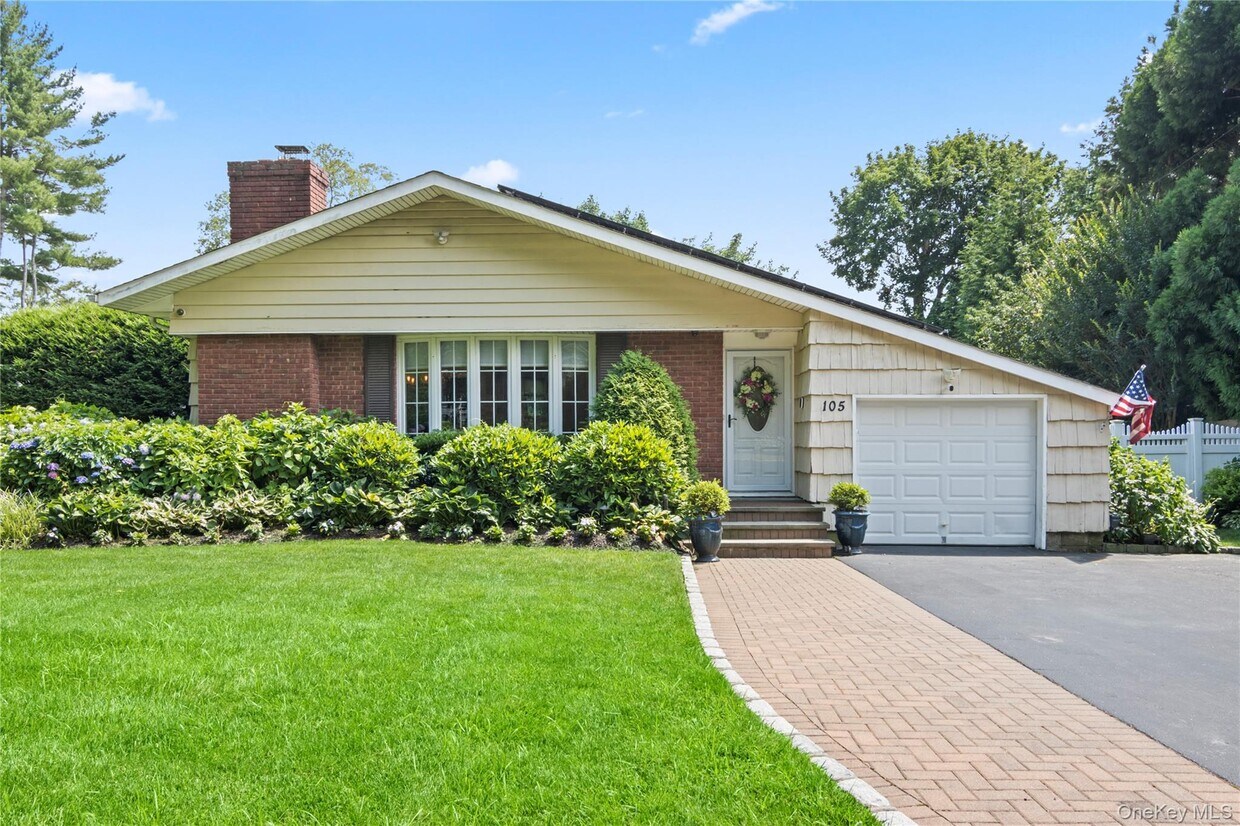 Foto principal - 105 Midway Ave