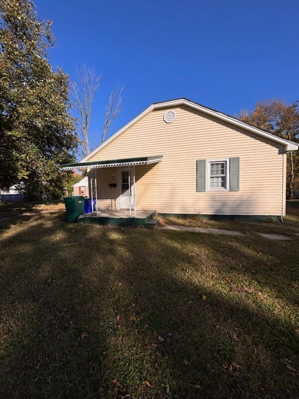 Foto del edificio - 1524 E Whitmer St