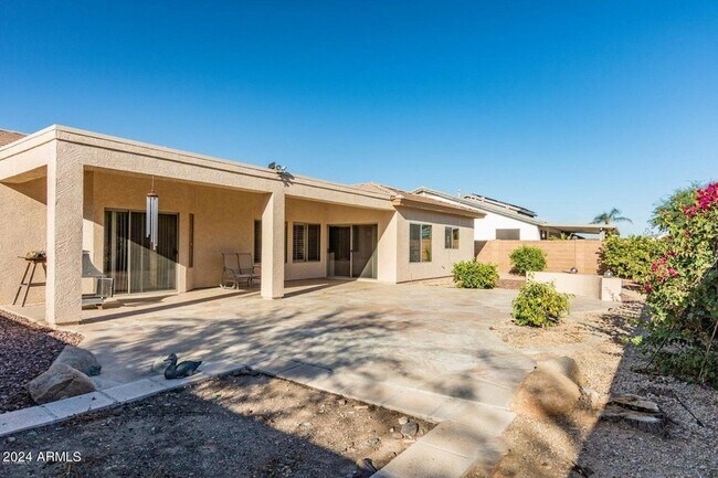 Foto del edificio - 16777 W Southampton Rd