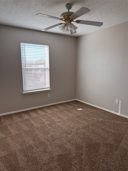 Photo - 652 Spillway Dr House