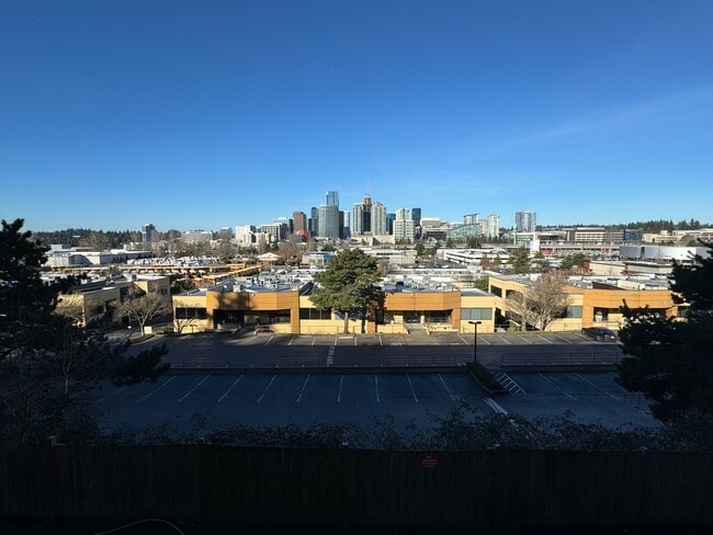 Building Photo - 701 122nd Ave NE