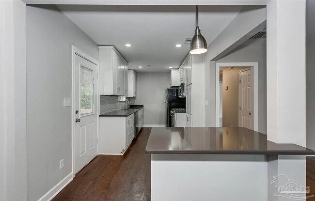 Foto del edificio - 635 W Lee St