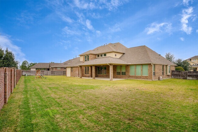 Building Photo - 16406 Baston Creek Dr