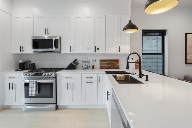 Foto del edificio - 143 Trenton St