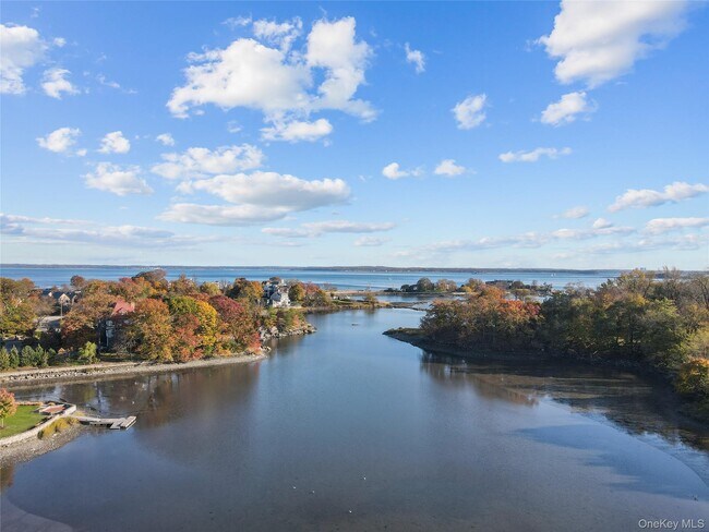 Foto del edificio - 61 Seaview Ave