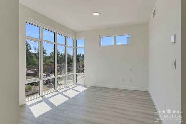 Building Photo - 8517-8201 201 St