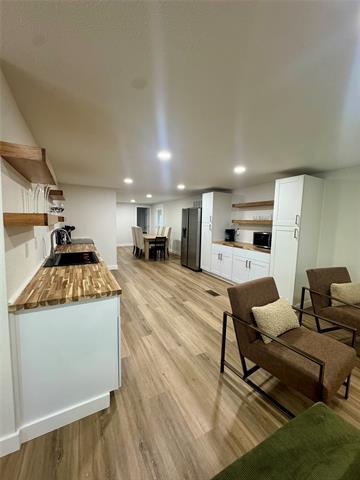 Foto del edificio - 889 Quail Creek Cir