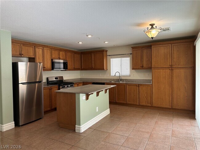 Building Photo - 362 Dogleg Dr
