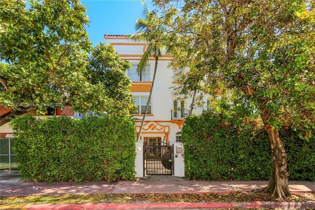 Foto del edificio - 737 Jefferson Ave