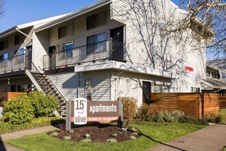 Building Photo - 95 W 15th Ave