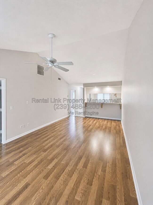 Foto del edificio - 9820 Citadel Ln