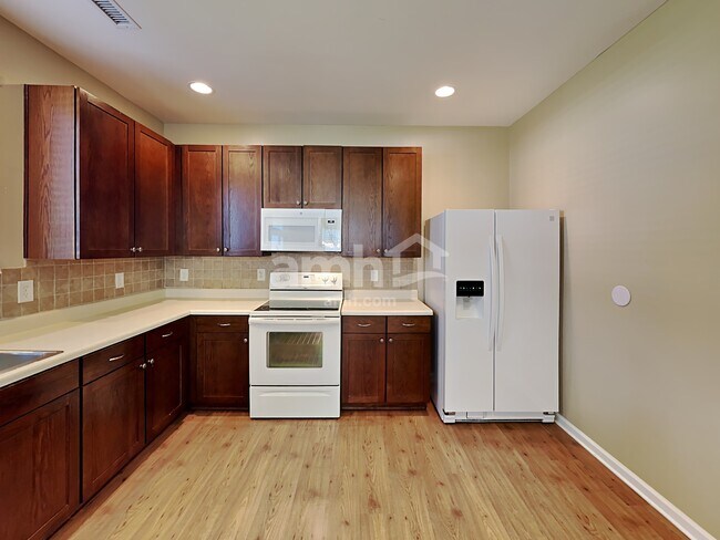 Building Photo - 148 Bellfare Drive