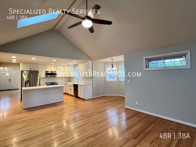 Foto del edificio - 5749 NE Harvest St