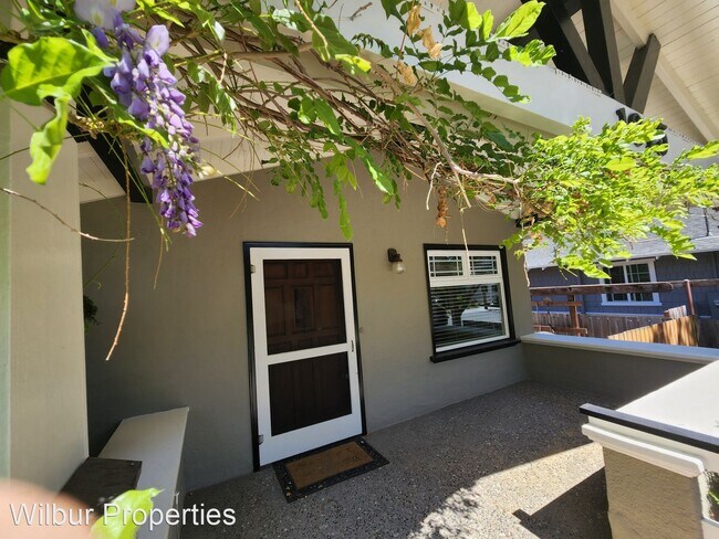 Building Photo - 4 br, 4 bath House - 1015 High Street