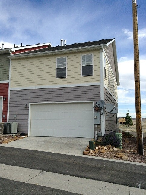 Building Photo - 159 Commerce Dr