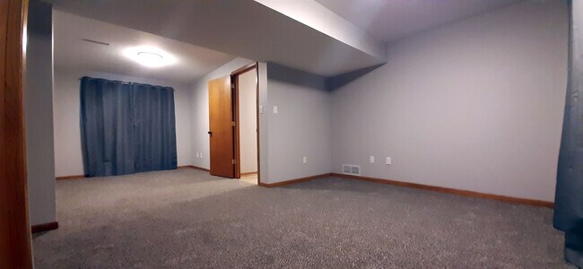 Foto del edificio - 4810 19th Ave NW
