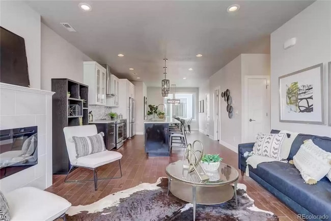 Living Room - 1336 Sheridan Blvd