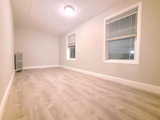 Foto del edificio - 173 Trenton St
