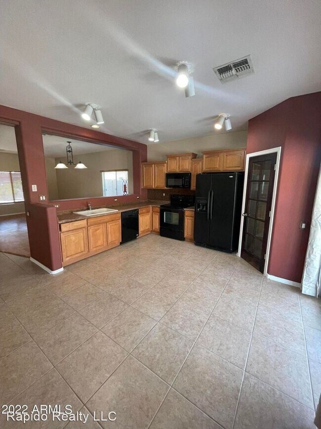 Building Photo - 5 br, 2.5 bath House - 5206 W. St Kateri Dr