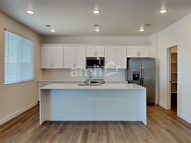 Foto del edificio - 12507 W Flynn Ln
