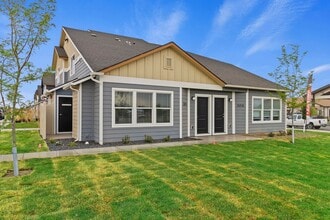 Building Photo - Vivienne Townhomes