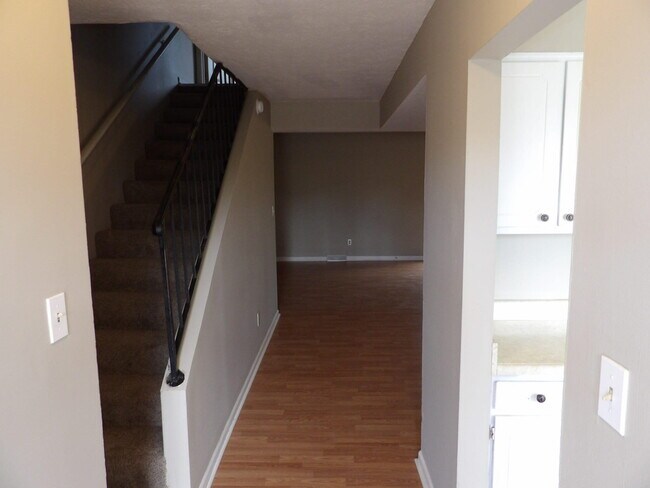 Foto del edificio - 409 Ridgewood Ln