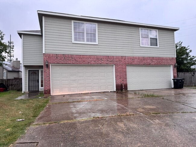 Building Photo - 6427 Waldron Dr