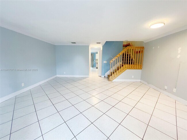 Foto del edificio - 5565 SW 43rd St