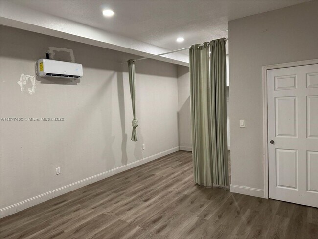 Foto del edificio - 1500 SW 152nd Pl
