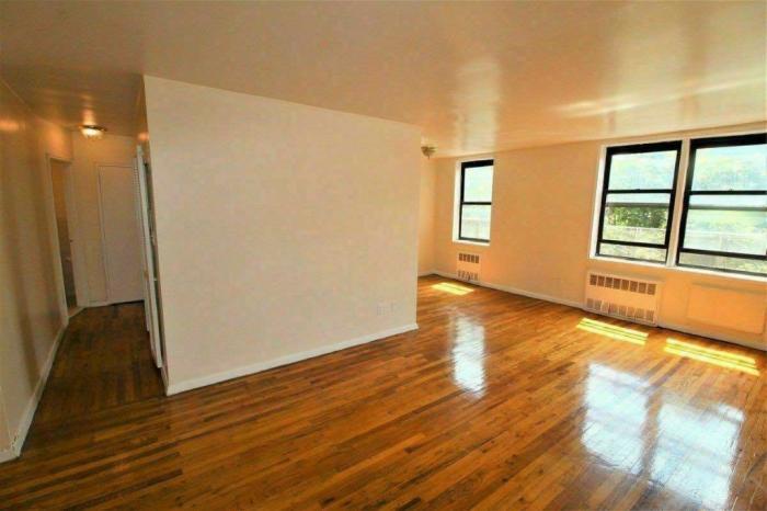 Foto principal - 1 bedroom in BRONX NY 10463