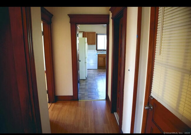 Foto del edificio - 173 Wakelee Ave