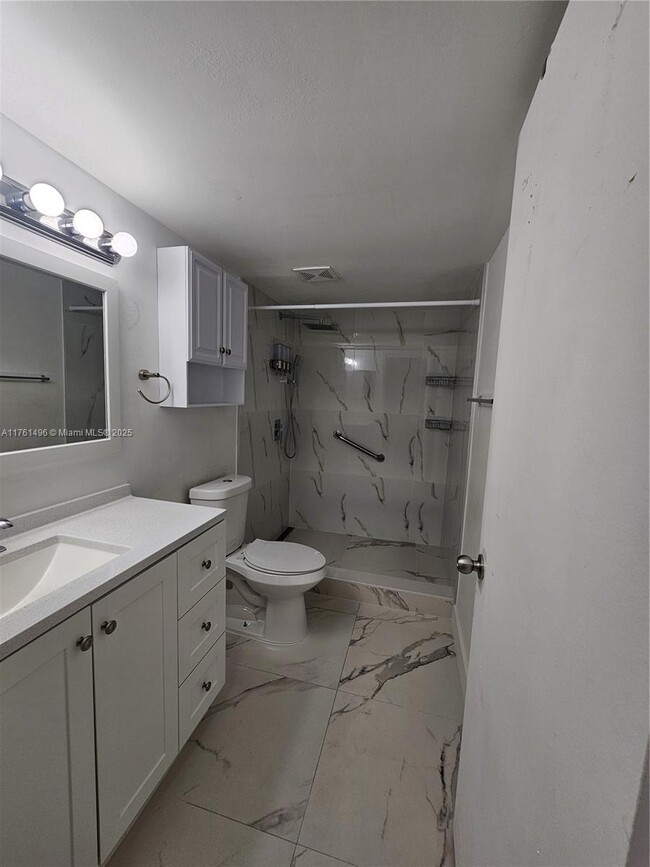 Foto del edificio - 15385 SW 76th Terrace